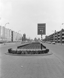 857470 Afbeelding van een wegwijzer aan de Burgemeester Norbruislaan te Utrecht.